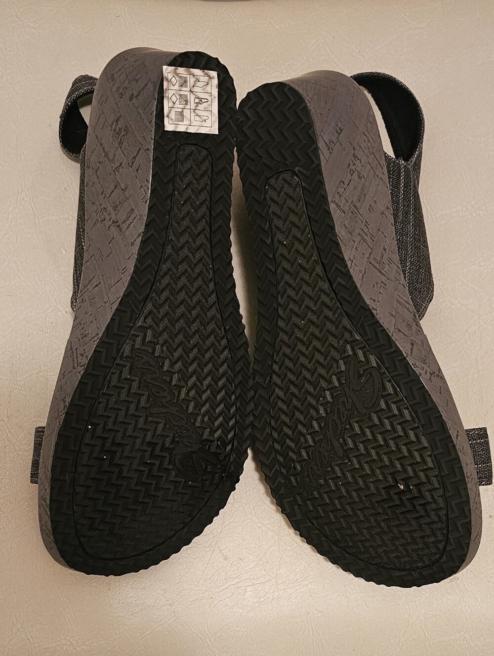 SKECHERS Cali Beverlee Smitten Kitten Black Grey Wedge Women’s Sz 9 - Picture 4 of 6